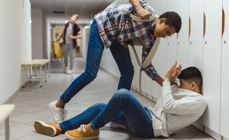 ارتباطات خانوادگی سالم در جلوگیری از رفتارهای پرخطر نوجوانان